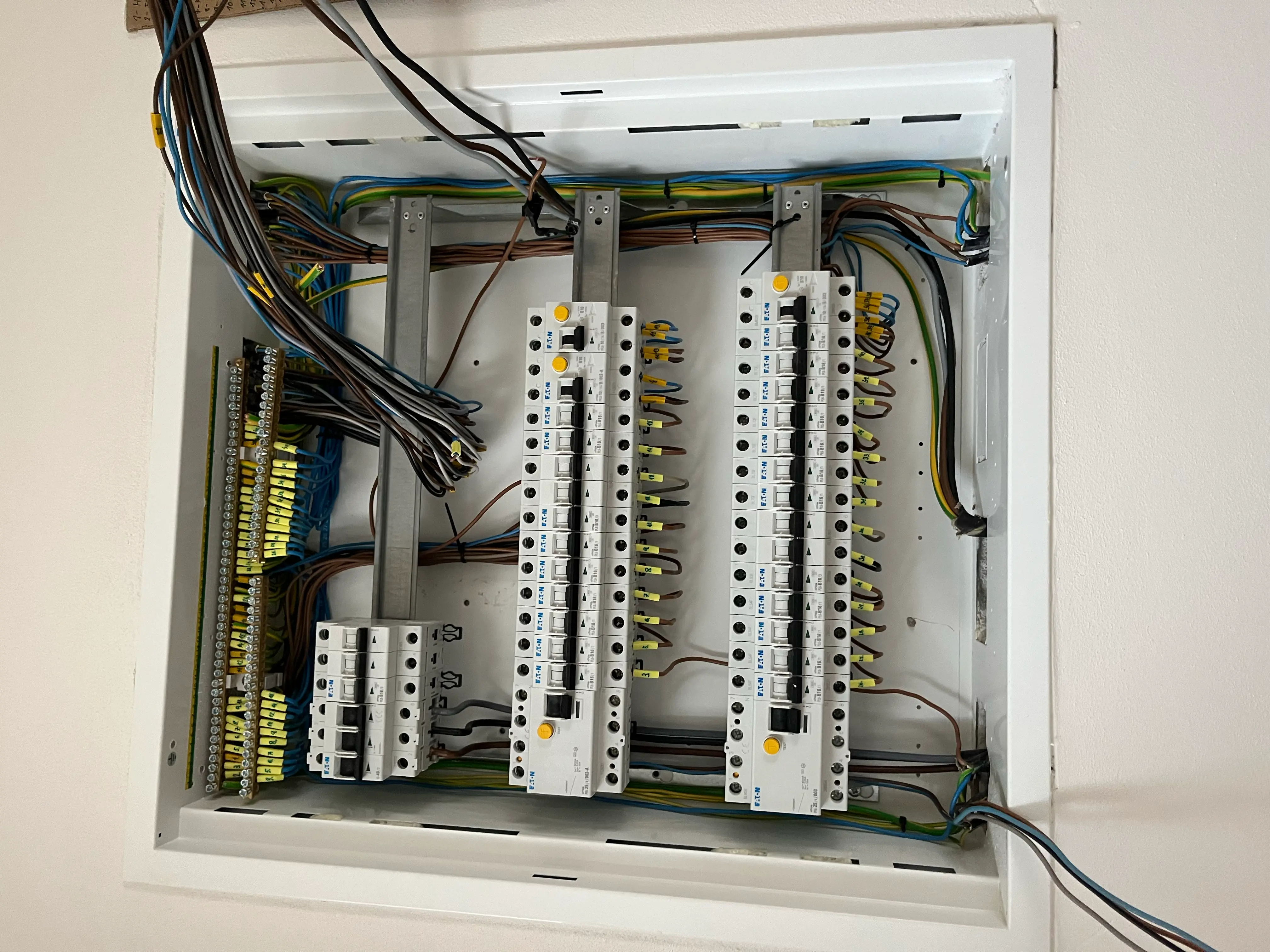 Oprava elektroinstalací Praha